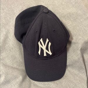 New York Yankees Black Cap